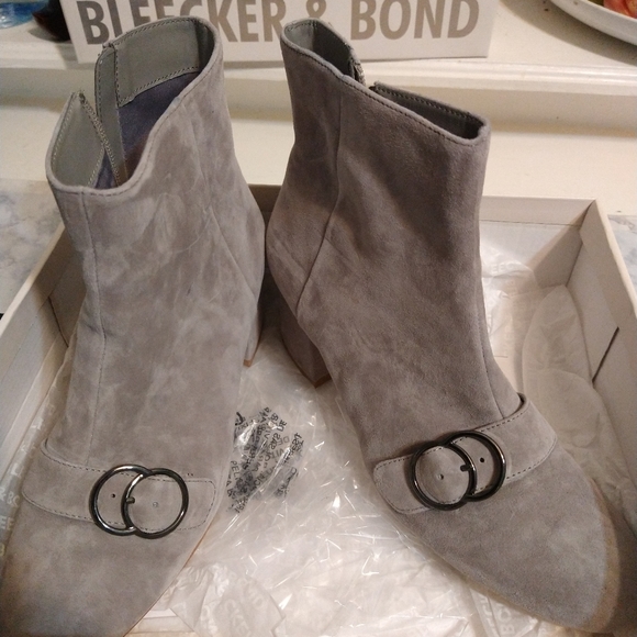 Ankle boots - Picture 2 of 4